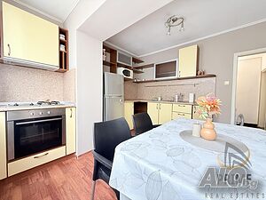 Основно пребоядисан двустаен апартамент под наем в кв. Славейков, до парка.