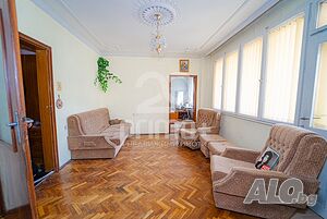 Многостаен за продажба в идеален център