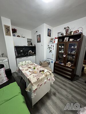 Двустаен апартамент кв. Даме груев