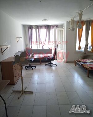 Продажба 1-стаен гр. София - Център 69m²
