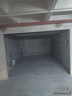 Бургас, бул. Демокрация 118, сграда CHANTRER Residence дава под наем подземен гараж 22 кв.м