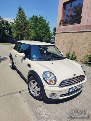 Продавам MINI Cooper