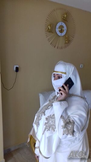 Ходжа Еман изчиства най-тежките родови проклятия.