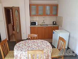Поморие, старият град, пететажна къща за гости + подземна част