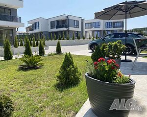 Комплекс SONATA Sea Villas на първа линия на централния плаж на гр. Ахтопол.