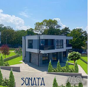 Комплекс SONATA Sea Villas на първа линия на централния плаж на гр. Ахтопол.