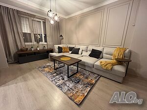Просторен Тристаен Апартамент с Паркомясто на метри от Градската Градина Тристаен апартамент 125 кв.м Обзаведен Непоследен етаж | Апартаменти под наем | Център Пловдив