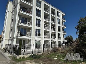 Тристаен апартамент в жилищна сграда Ла Mер / La Mer с. Равда