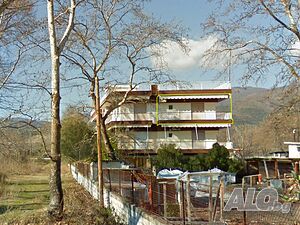 Продава апартамент в Аспровалта, на 390 метра от морския бряг