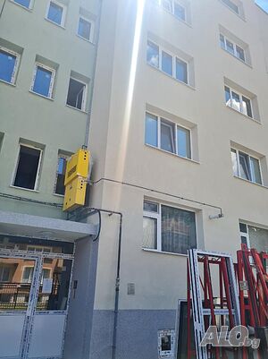 тристаен апартамент