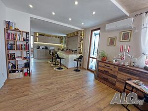 Стилен Тристаен Апартамент с Големи Тераси и Отлична Гледка