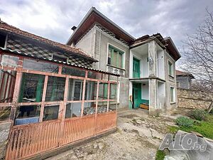 Двуетажна Къща за Продажба в с. Горна Липница