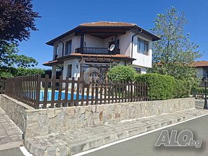 Вила с морска гледка и собствен басейн за продажба във Floral Hills, близо до Ахелой