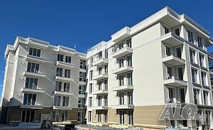 Тристаен апартамент без такса поддръжка в La Mer Gold, Несебър