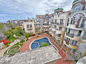 Великолепен апартамент в комплекс Мелия 8, Равда