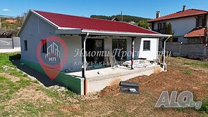 Продава къща обл. Перник село Долна Диканя