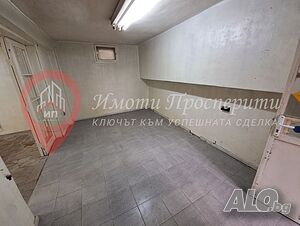 Отдава под наем склад в гр. София, кв. Медицинска академия, 450 EUR