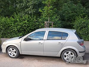 Opel Astra H Twinport 1.6 (105 к.с.), 2007 г. - Газов инжекцион, кожен салон