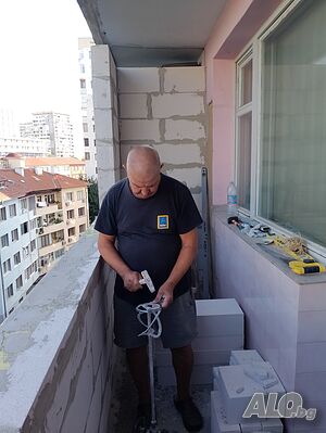 Зидане на тераси. Смяна на водосточни тръби. Строителни ремонти. Отстранява влаги.