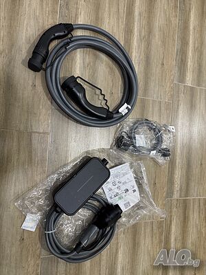 BMW Комплект зарядно 16 A Flexible Fast Charger c кабел за контакт шуко и кабел Type2 32A за станция