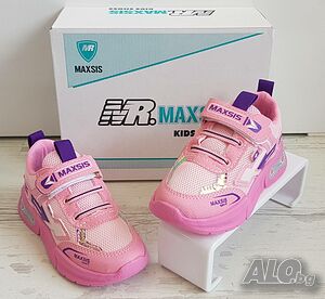Момичешки маратонки с лепенка олекотени и дишащи