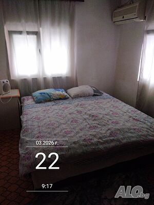 Катедралата, стая на 1 минута пеша от Катедралата. Наем 105 Е на СЕДМИЦА за САМ / САМА