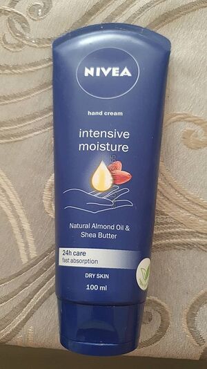 NIVEA Intensive Moisture - Интензивно подхранващ крем за ръце, 100 мл (Нов)