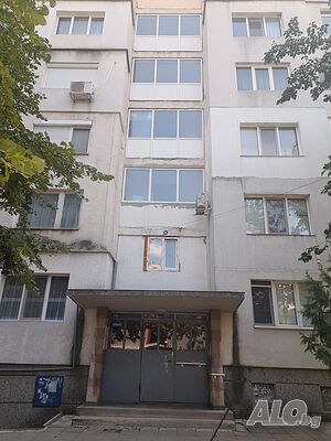Двустаен апартамент в кв. ”Сини камъни” - от СОБСТВЕНИК!