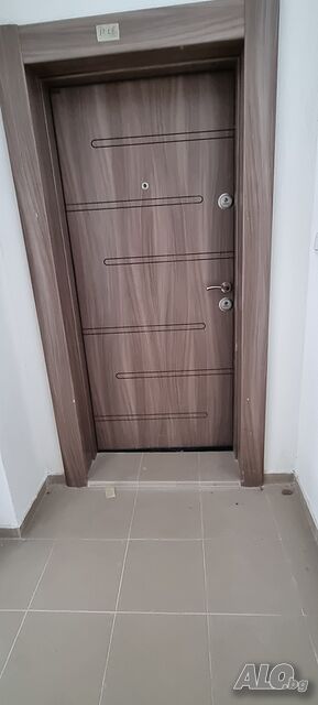 Агенция РАФО продава апартамент