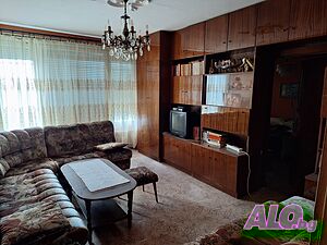 Продава апартамент