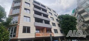 Инвеститор продава офис/магазин и заведение!
