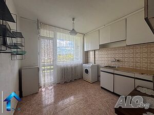 Слънчев и просторен тристаен апартамент Тристаен апартамент 62 кв.м Тухла 1982 г. 3 етаж Непоследен | Апартаменти | Славейков Бургас