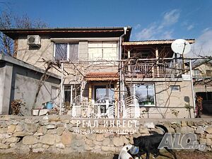 Продавам къща в с. Златополе