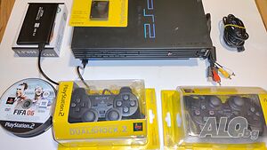 Плейстейшън 2 PS2 пълен комплект с 2бр. джойстик и 70 игри хард диск