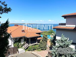 Тристаен апартамент с панорамна гледка море в гр. Созопол к-с Санта Марина 0% комисионна!