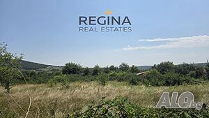 Продава парцел