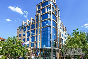 Офис пространство с отворен план за 10 души в Regus City West