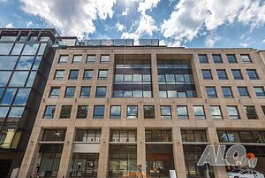 Офис пространство с отворен план за 10 души в Regus Parliament