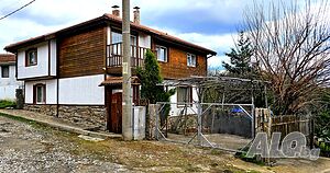 УНИКАЛНА ПАНОРАМА! Собственик продава МАСИВНА двуетажна къща в с. Граматиково.