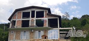 Просторна къща в строеж м-ст Сълзица, гр. Варна