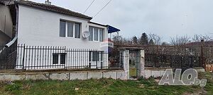 Двуетажна къща, с. Долище, обл. Варна