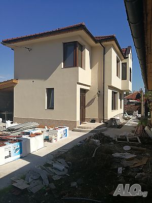 майстор с бригада и дългогодишен опит