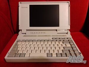 Ретро лаптоп от 90-те модел TOSHIBA T2000SXE