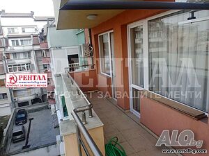 Тристаен апартамент под наем 91 кв.м Обзаведен Непоследен етаж