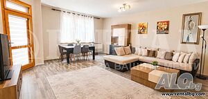 Тристаен апартамент 110 кв.м Тухла 3 етаж с възможност за гараж до Св. Георги!!!