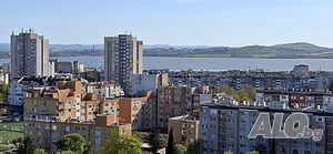 Апартамент с 4 отделни стаи в саниран блок, ж.к. Славейков.