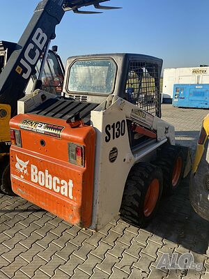 Мини товарач Бобкат 2300 кг Bobcat S130 ПОД НАЕМ, гр София