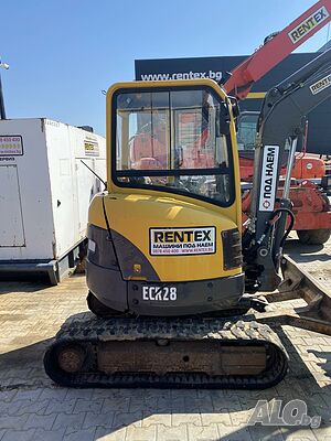 Малък багер 3000 кг Volvo ECR28 ПОД НАЕМ - София