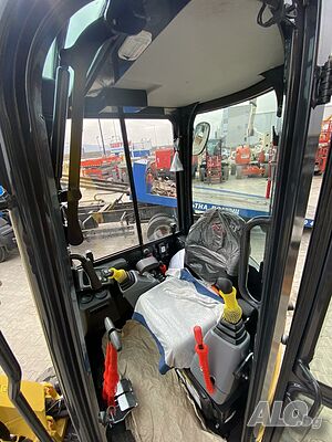 Малък багер 3000 кг Yanmar ViO26-6 ПОД НАЕМ - София