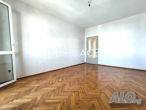 Продава апартамент с три стаи в гр. Варна, Младост 2 Тристаен апартамент 60 кв.м Панел 1989 г. 7 етаж Непоследен | Апартаменти | Младост Варна